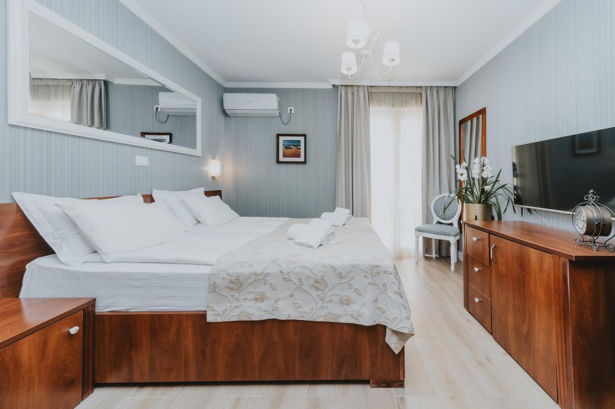Mali Hotel Porat ブドヴァ エクステリア 写真